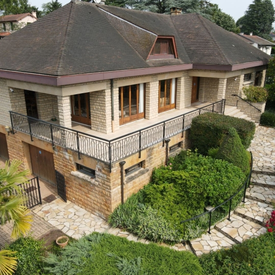  Annonces CROIXROUSSE : Maison / Villa | CHAMPAGNE-AU-MONT-D'OR (69410) | 285 m2 | 900 000 € 