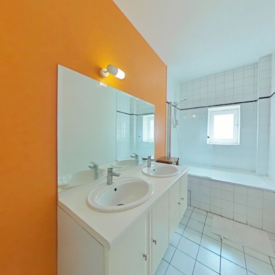  Annonces CROIXROUSSE : Appartement | LYON (69002) | 85 m2 | 1 515 € 