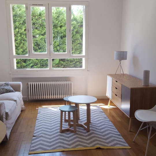  Annonces CROIXROUSSE : Appartement | LYON (69006) | 49 m2 | 772 € 