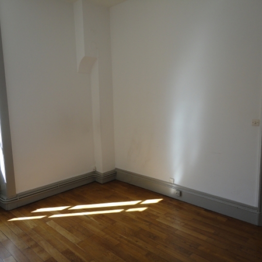  Annonces CROIXROUSSE : Apartment | LYON (69008) | 39 m2 | 690 € 