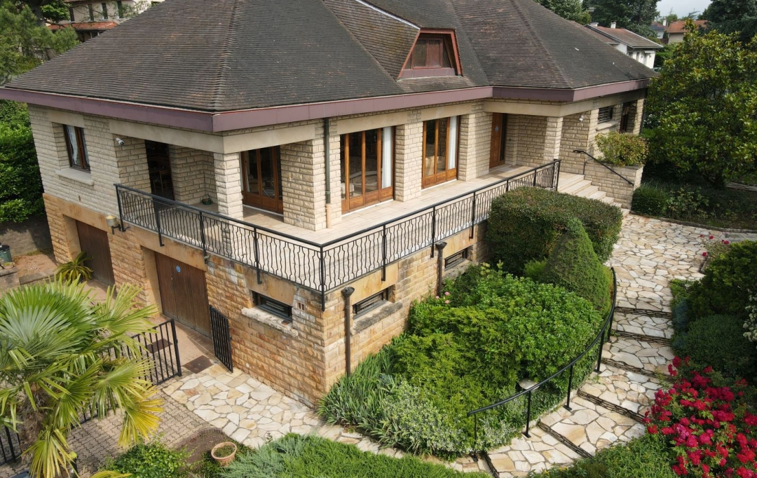Annonces CROIXROUSSE : Maison / Villa | CHAMPAGNE-AU-MONT-D'OR (69410) | 285 m2 | 900 000 € 