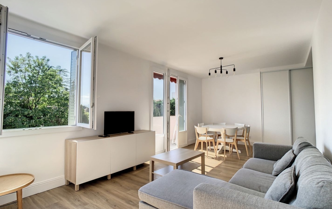 Annonces CROIXROUSSE : Appartement | LYON (69005) | 81 m2 | 1 450 € 