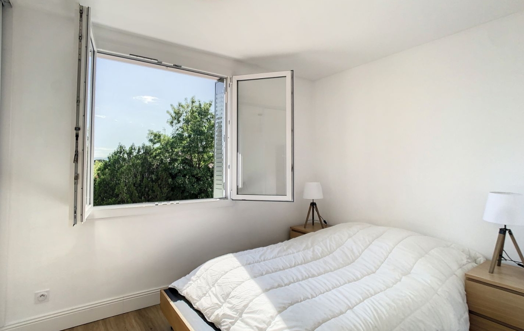 Annonces CROIXROUSSE : Appartement | LYON (69005) | 81 m2 | 1 450 € 