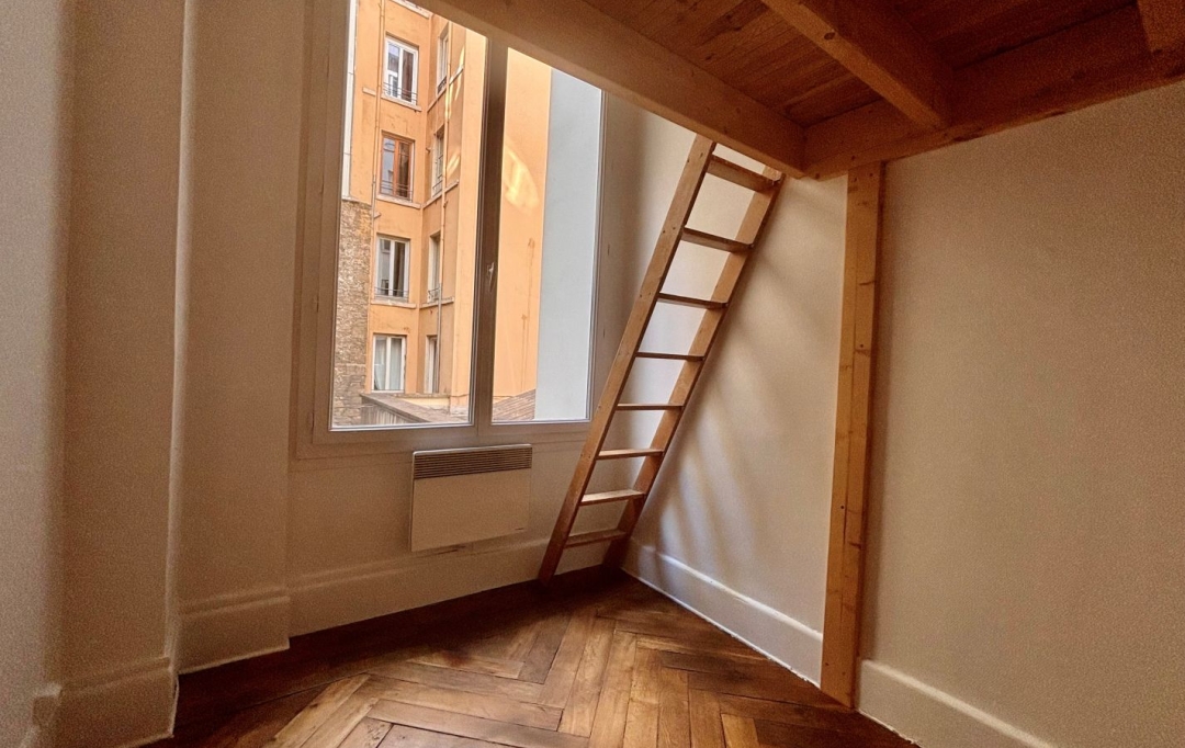 Annonces CROIXROUSSE : Appartement | LYON (69002) | 75 m2 | 290 000 € 