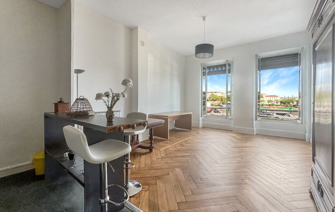 Annonces CROIXROUSSE : Appartement | LYON (69002) | 75 m2 | 290 000 € 