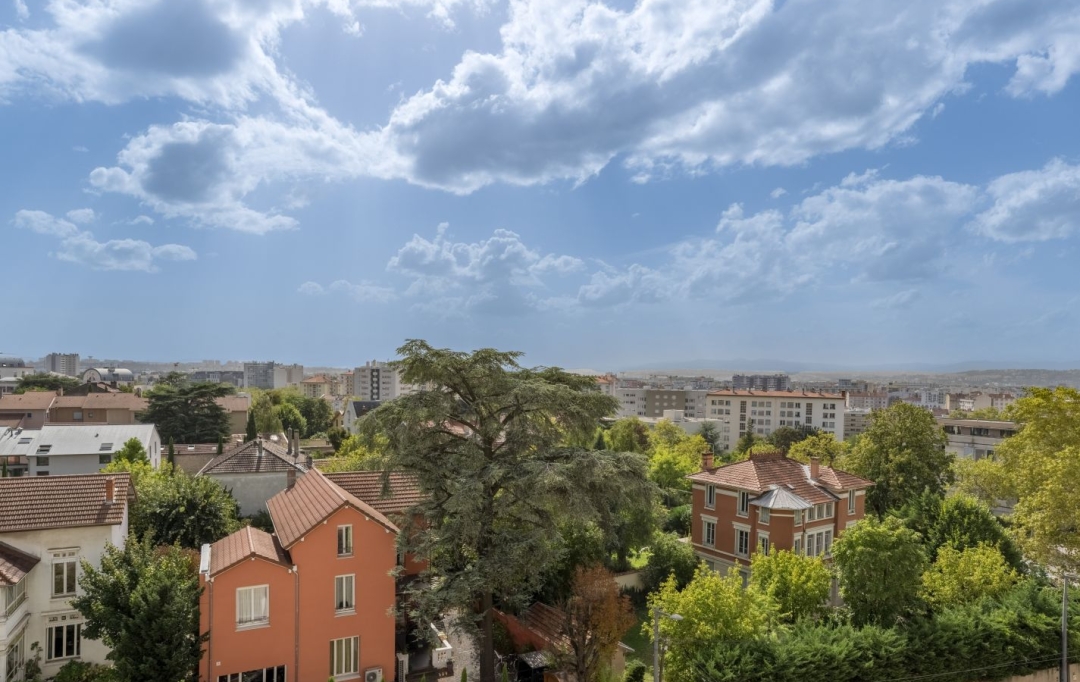 Annonces CROIXROUSSE : Apartment | LYON (69003) | 53 m2 | 228 000 € 